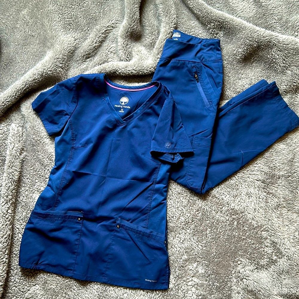 Healing hands navy scrub set